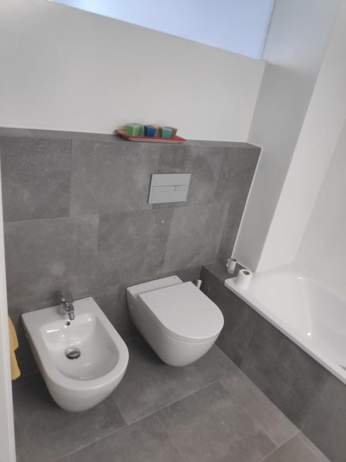 Apartment Close To The Beach With Free Parking بادالونا المظهر الخارجي الصورة