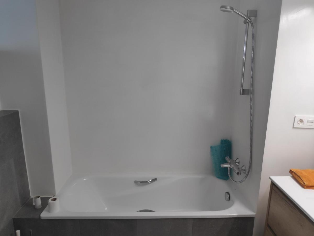 Apartment Close To The Beach With Free Parking بادالونا المظهر الخارجي الصورة