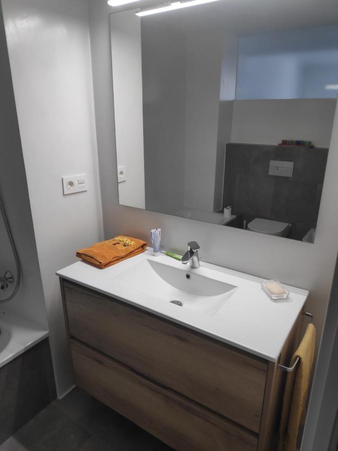Apartment Close To The Beach With Free Parking بادالونا المظهر الخارجي الصورة