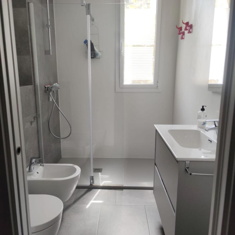 Apartment Close To The Beach With Free Parking بادالونا المظهر الخارجي الصورة